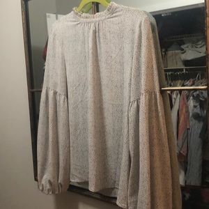 Vince Camuto puff sleeve top size S